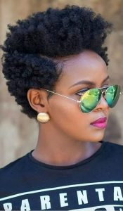 classy ladies Afro natural hairstyle with sunglasses - culturacolective